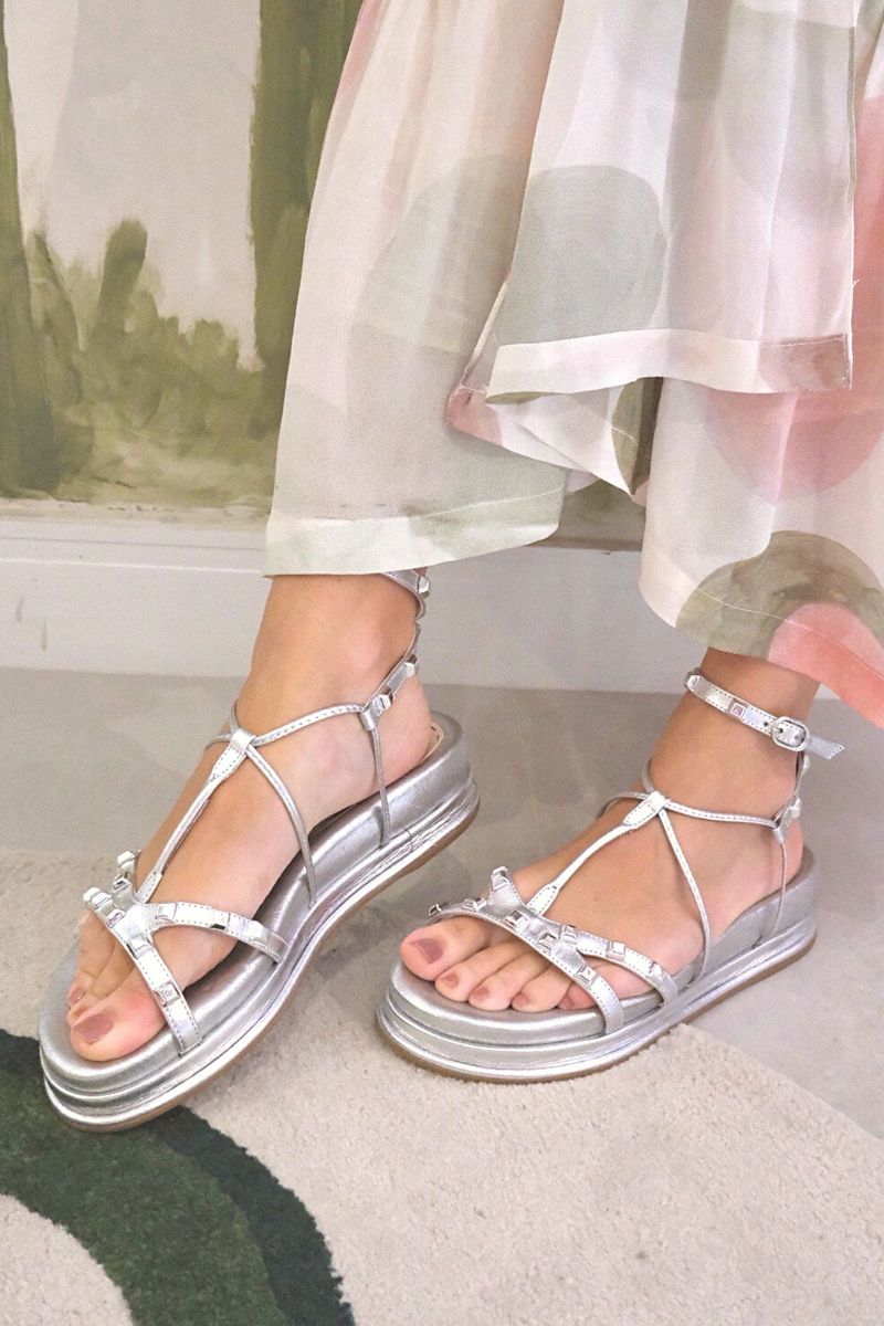 papete-spikes-flatform-prata