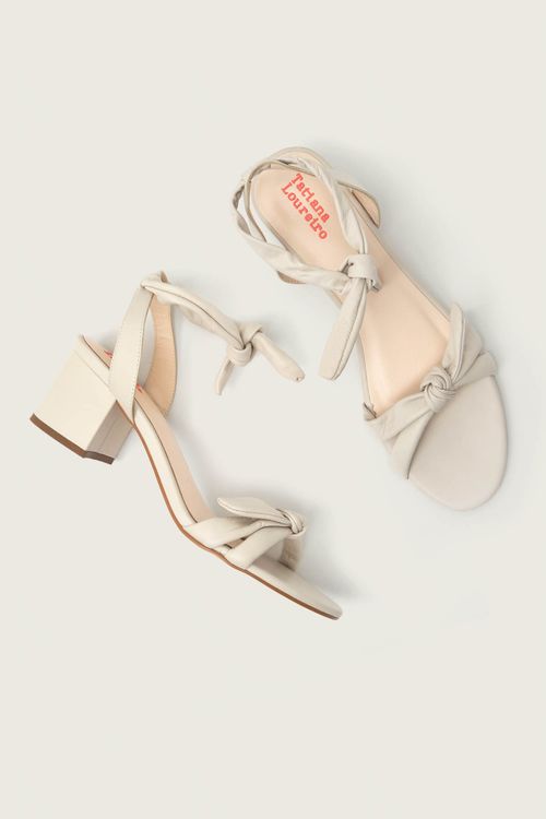 SANDÁLIA LACE UP NÓ MESTIÇO NAKED SALTO BLOCO OFF WHITE