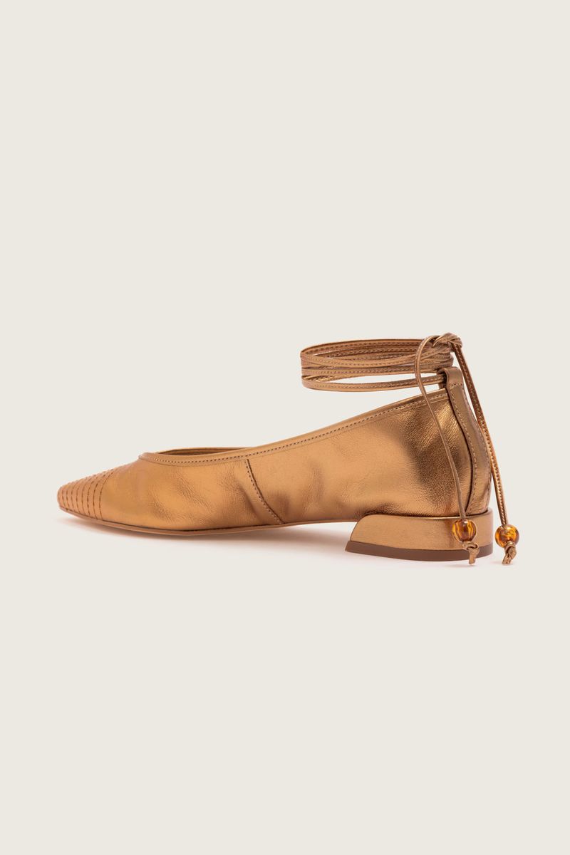Imagem-do-produto-SAPATILHA-BICO-FINO-PESPONTADA-BRONZE