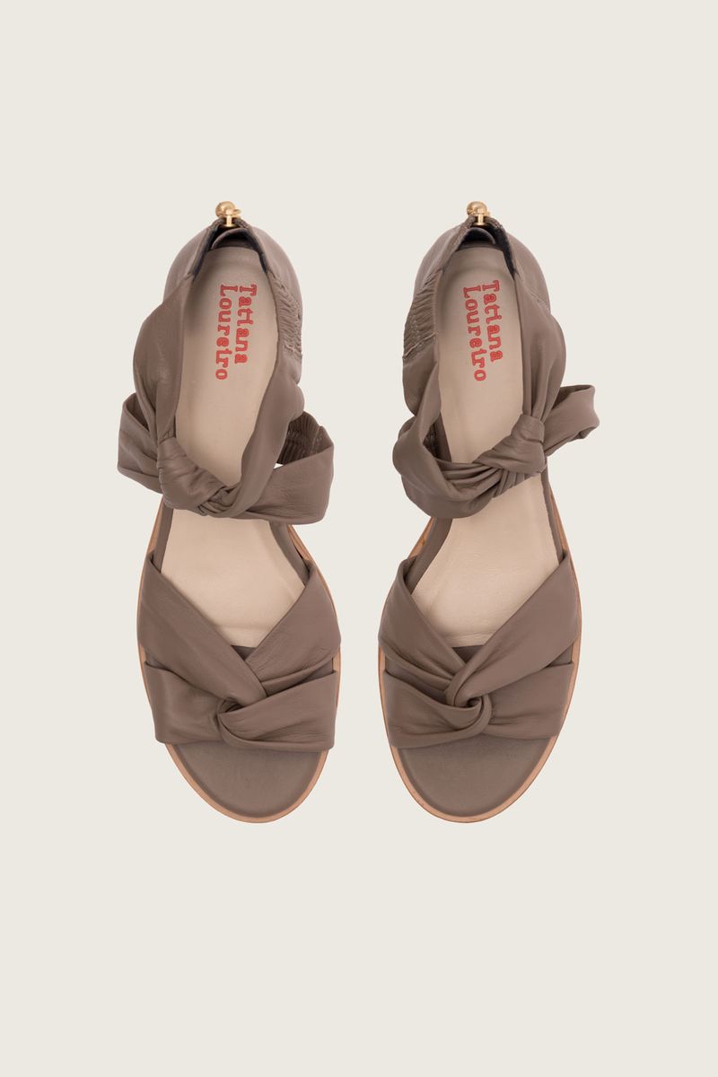 Imagem-do-produto-SANDALIA-NO-MESTICO-SALTO-BLOCO--PARA-PEITO-DE-PE-ALTO---TAUPE