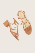 Imagem do produto SANDÁLIA GLADIADORA SPIKE SQUARE FORRO DE COURO AVELÃ