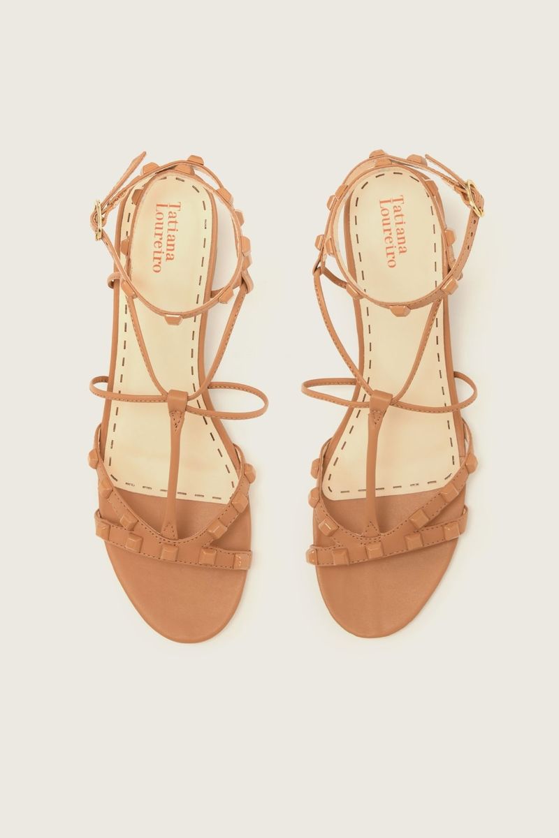 Imagem do produto SANDÁLIA GLADIADORA SPIKE SQUARE FORRO DE COURO AVELÃ