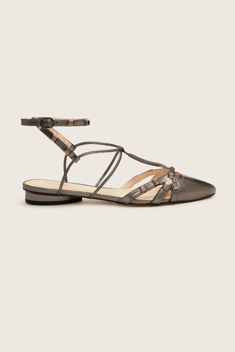 Imagem-do-produto-SAPATILHA-GLADIADORA-SPIKE-SQUARE-BICO-FINO-CARBONO-FORRO-DE-COURO
