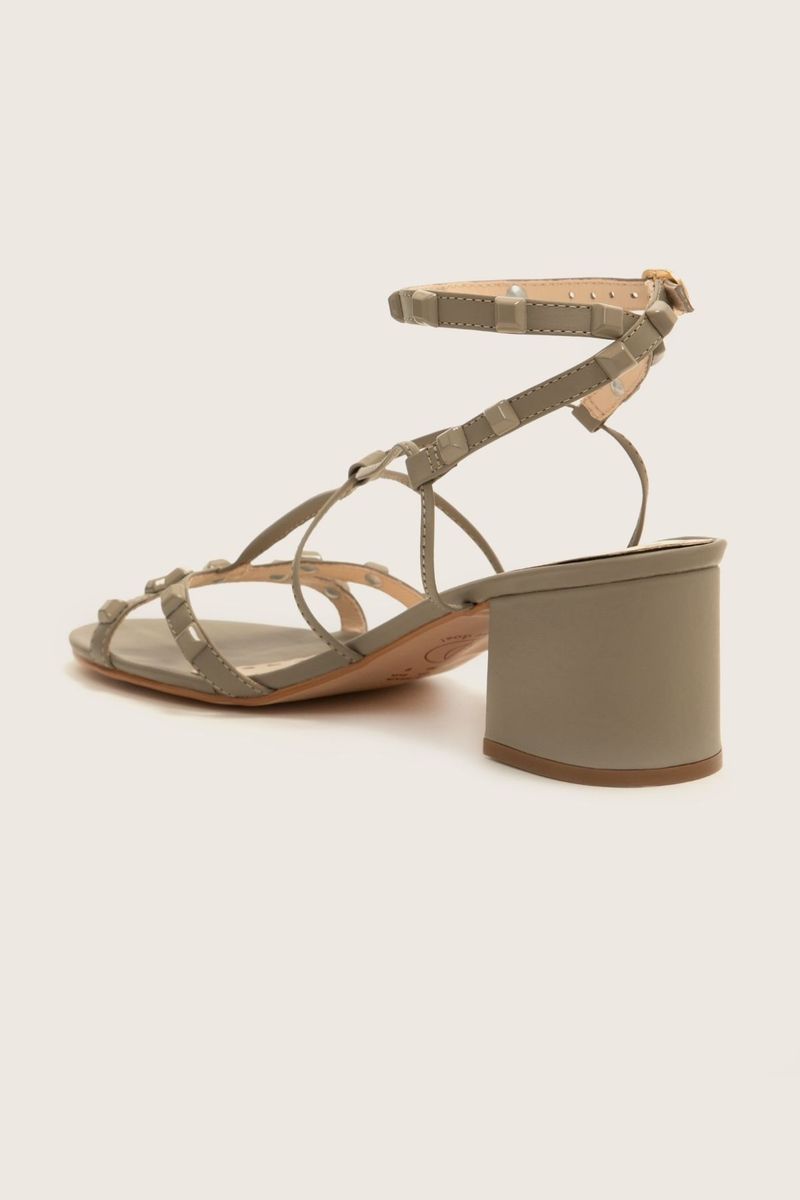 Imagem-do-produto-SANDALIA-GLADIADORA-SPIKE-SQUARE-FORRO-DE-COURO-KHAKI