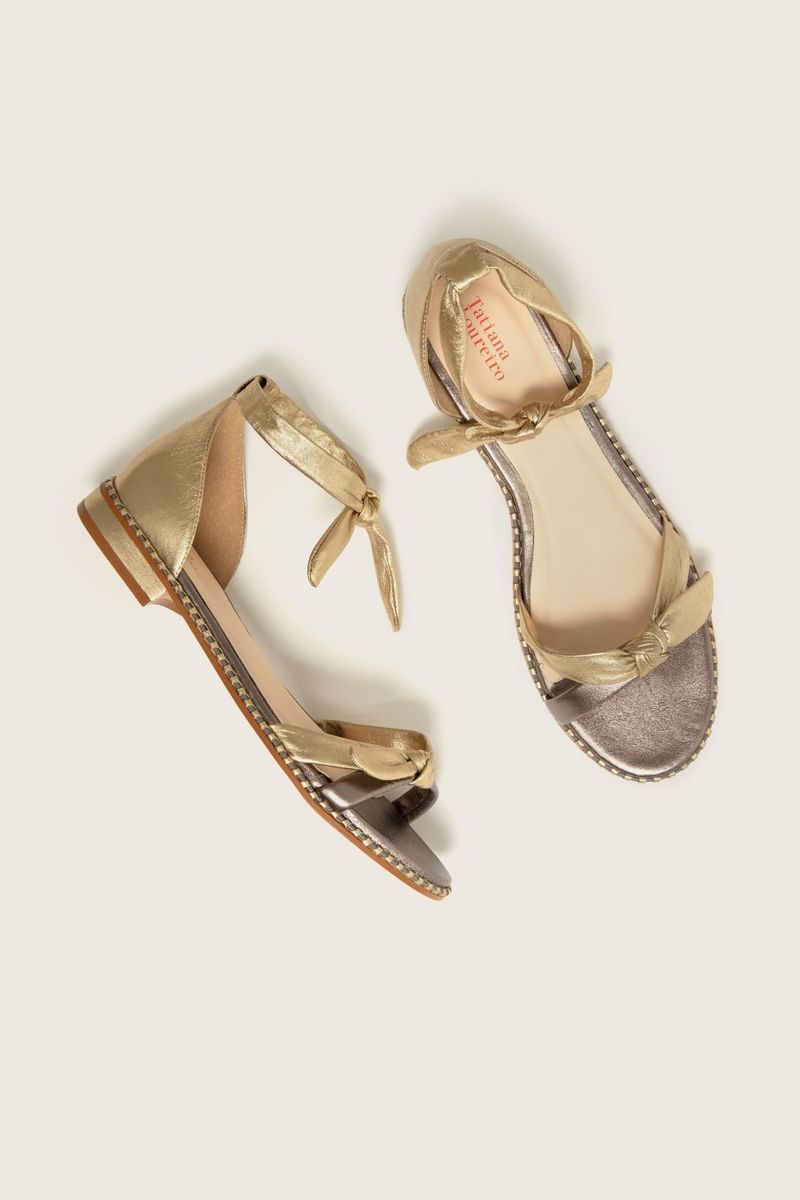 Imagem-do-produto-RASTEIRA-LACE-UP-NO-MESTICO-NAKED-OURO---GRAFITE