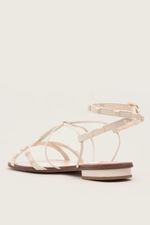 Imagem-do-produto-RASTEIRA-GLADIADORA-SPIKE-SQUARE-FORRO-DE-COURO-OFF-WHITE