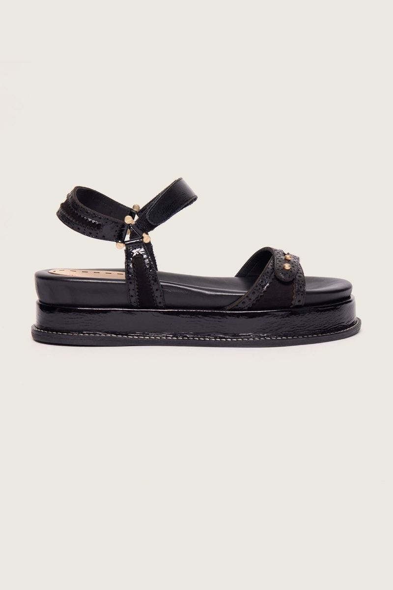 1590I25-2-Papete-flatform-urban-brogue-preto--2-.jpg