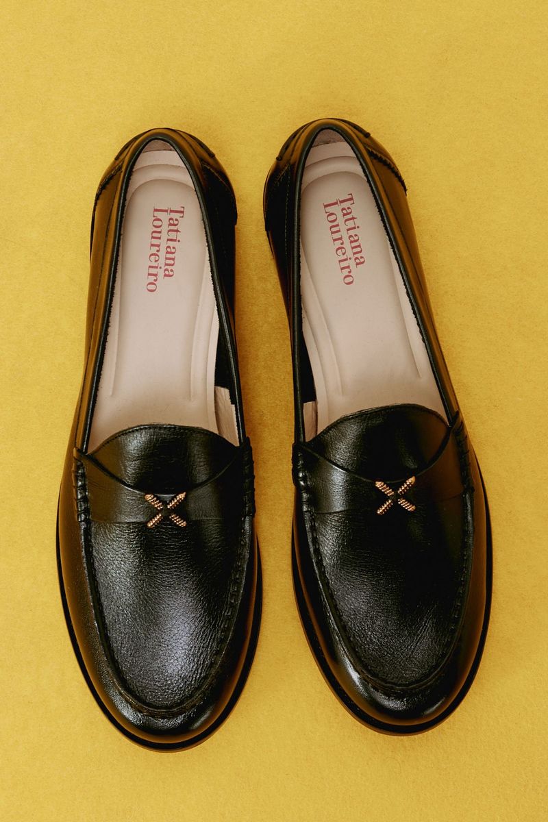 1468i25-2-Loafer-metal-x-forro-de-couro-preto--3-.jpg