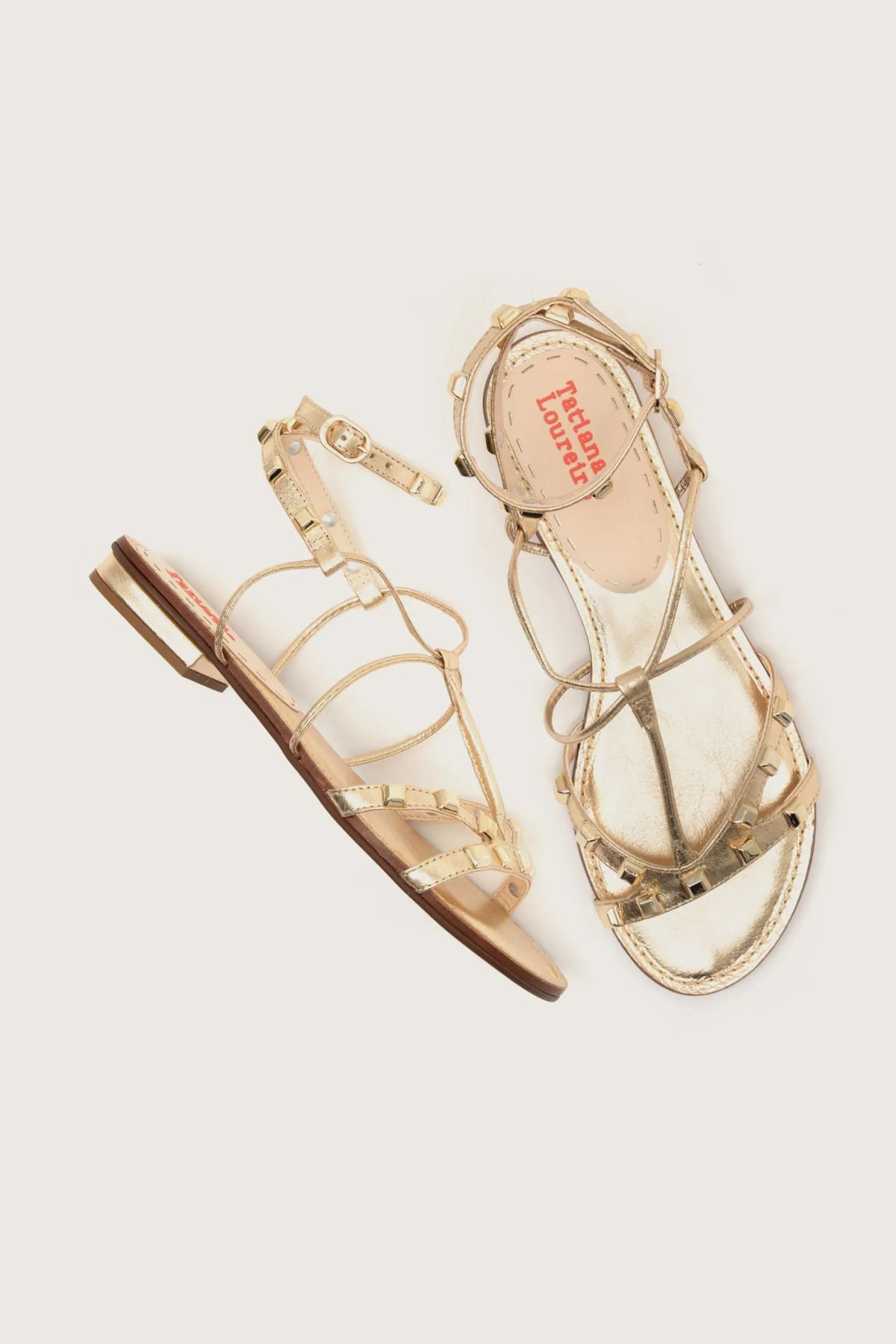 Rebecca Guay foil まとめ売り SANDÁLIA GLADIADORA SPIKE SQUARE FORRO DE COURO OURO - Tatiana