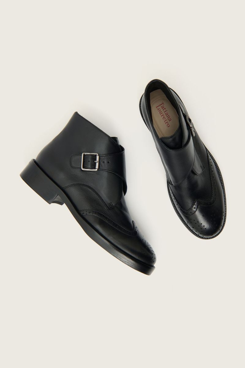 1573I25-2_Bota_urban_Brogue_preto--1-.jpg