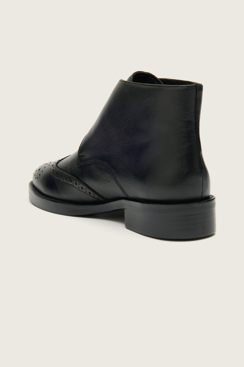 1573I25-2_Bota_urban_Brogue_preto--3-.jpg