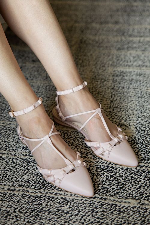 SAPATILHA GLADIADORA SPIKE SQUARE BICO FINO FORRO DE COURO ROSA PÓ