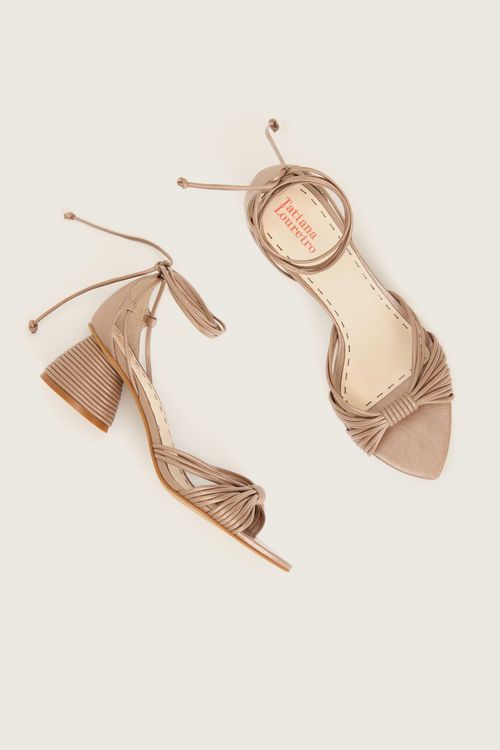 SANDÁLIA MULTI ENLACE NUDE PEROLADO
