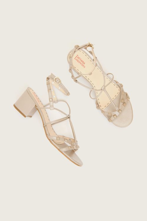 SANDÁLIA GLADIADORA SPIKE SQUARE FORRO DE COURO NUDE PEROLADO