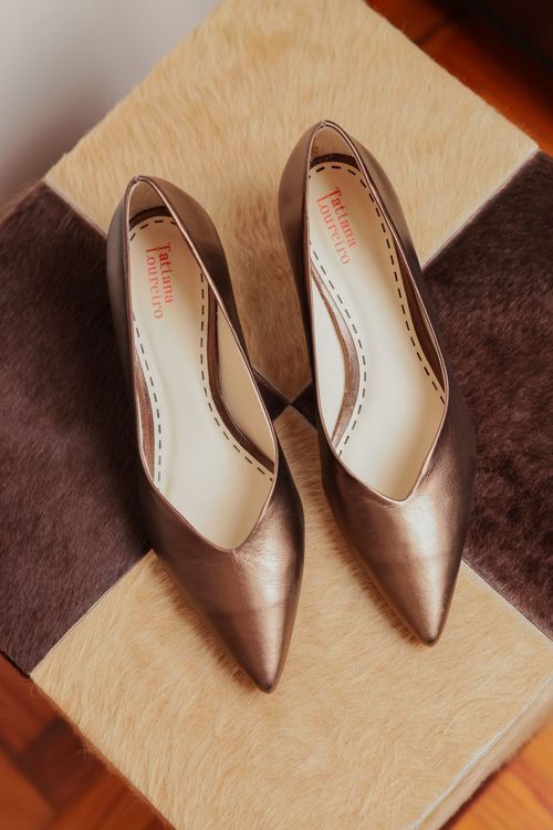 SCARPIN OFFICE DECOTE V CAFÉ METALIZADO