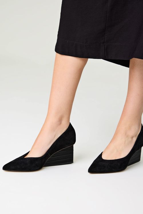 SCARPIN ANABELA DECOTE V PRETO