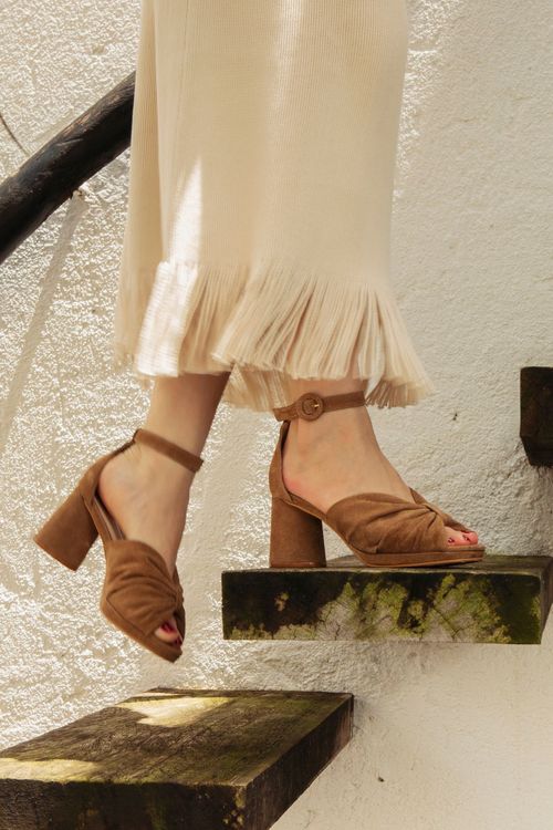 SANDÁLIA MEIA PATA FRANZIDA TAUPE