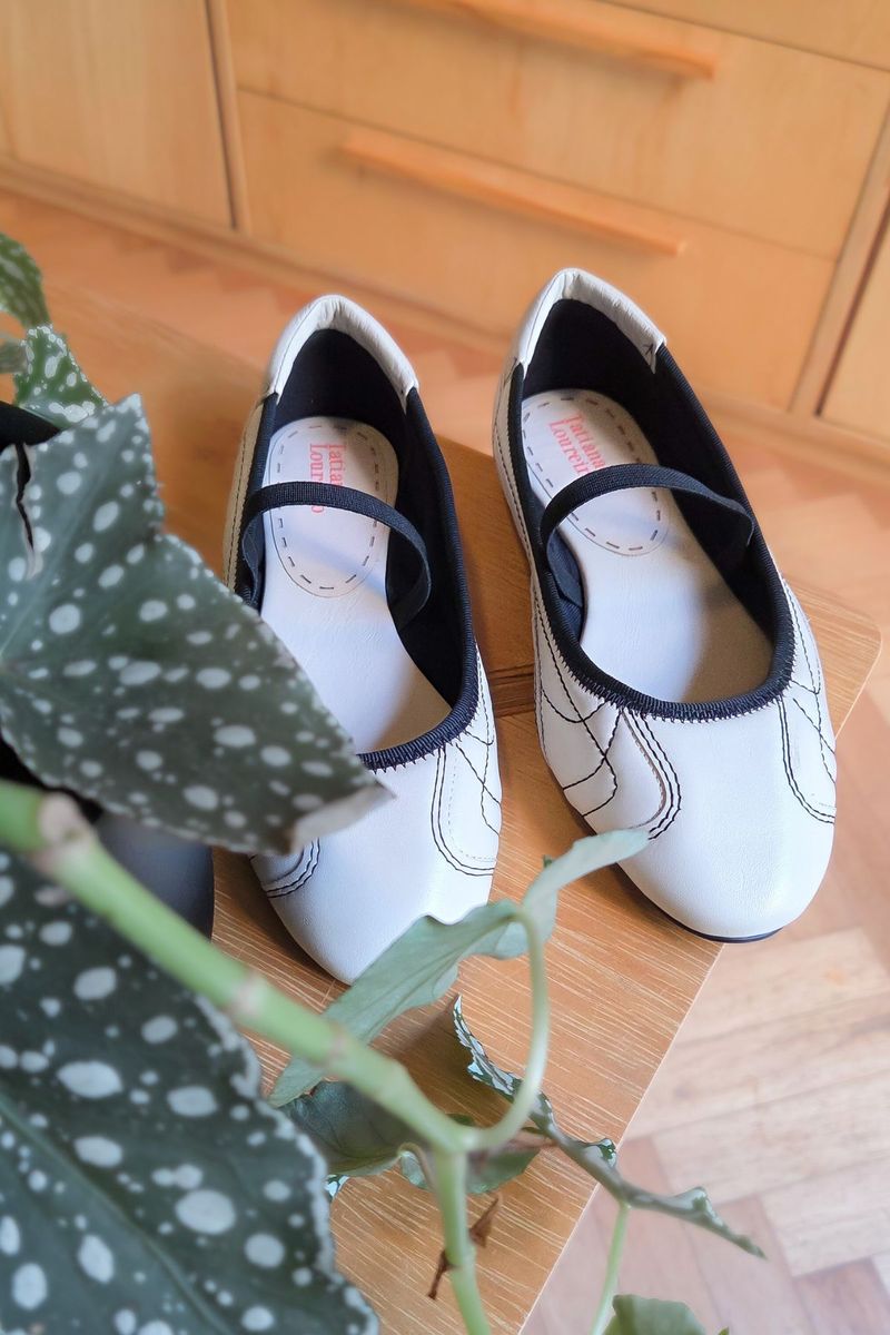 1828I26-194-Sapatilha-urban-ballet-Preto-Branco