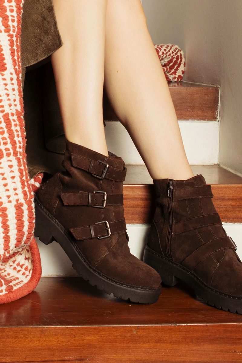1801I26-371-BOTA-COTURNO-BIKER-CHOCOLATE