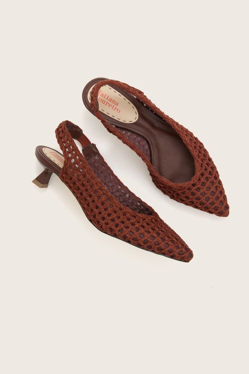 SCARPIN SLINGBACK PONTO TRICÔ PINHÃO