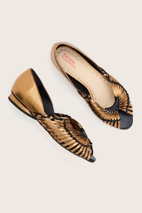 PEEP TOE TRAMADO ARTESANAL OURO VELHO / PRETO